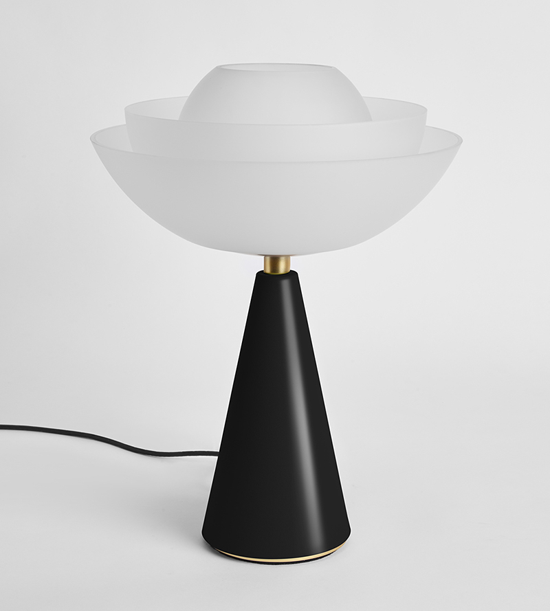 Lotus table lamp